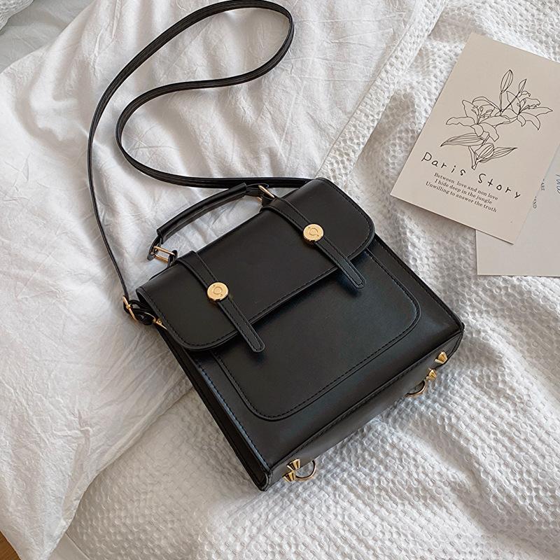 Large capacity fashion simple temperament backpack 2 autumn new leisure bag women s simple bag tide