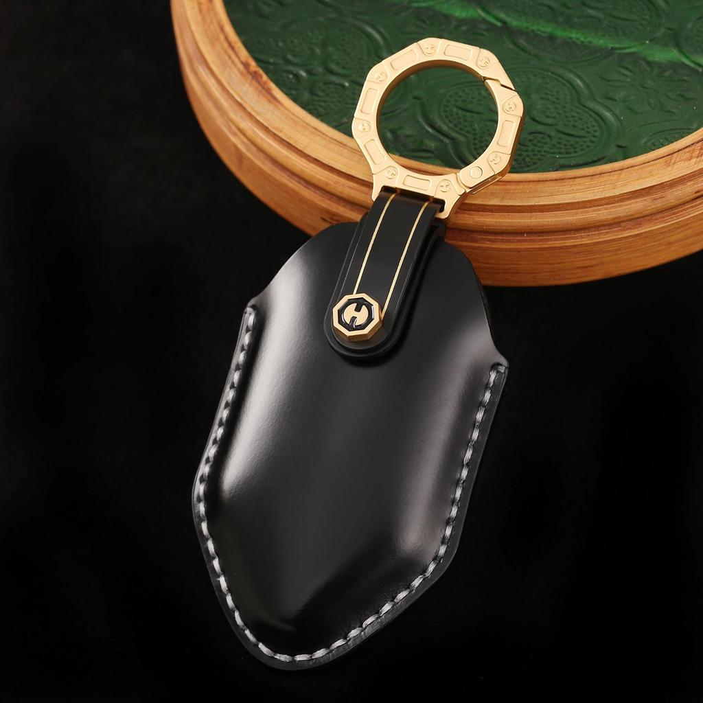 BYD Formula Leopard 5 Genuine Leather Car Key Cover with High-End Key Chain for Men and Women