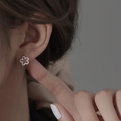 Flower Stud Earrings Women's Minimalist Hollow Small Flower Ear Jewelry Ins Cold Wind Korean Version Accessories