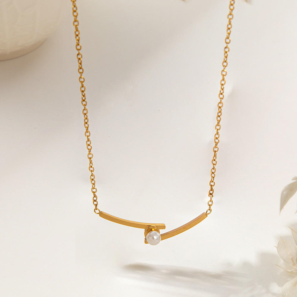 Fashion Pearl Women s Stainless Steel Jewelry. Golden Cross Pearl Pendant Necklace. Popular and Versatile Pearl Necklace золотой