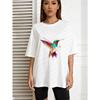 Weißes Oversized-T-Shirt mit buntem Kolibri-Print für Freizeitkleidung