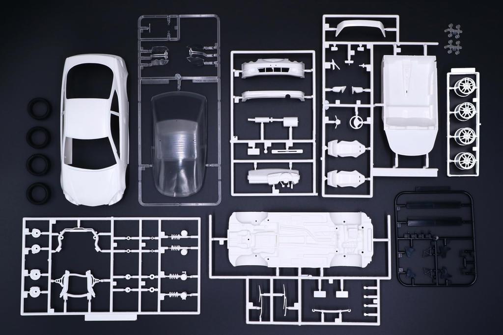 1/24 Inch Up Series No. 330 Honda Integra Type R (with GT/W Wing) Plastic Model