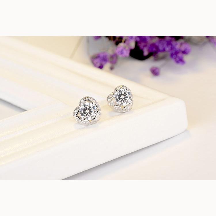 

Простые серьги-гвоздики в форме сердца из 1 пары блестящих циркониевых сережек для женщин, винтажные свадебные украшения, стильный и элегантный модный подарок для девушки