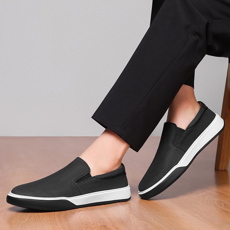 Fashion Genuine leather men's loafers Minimalist comfortable high-quality style Work and office Trendy youth shoes Fashion hot selling