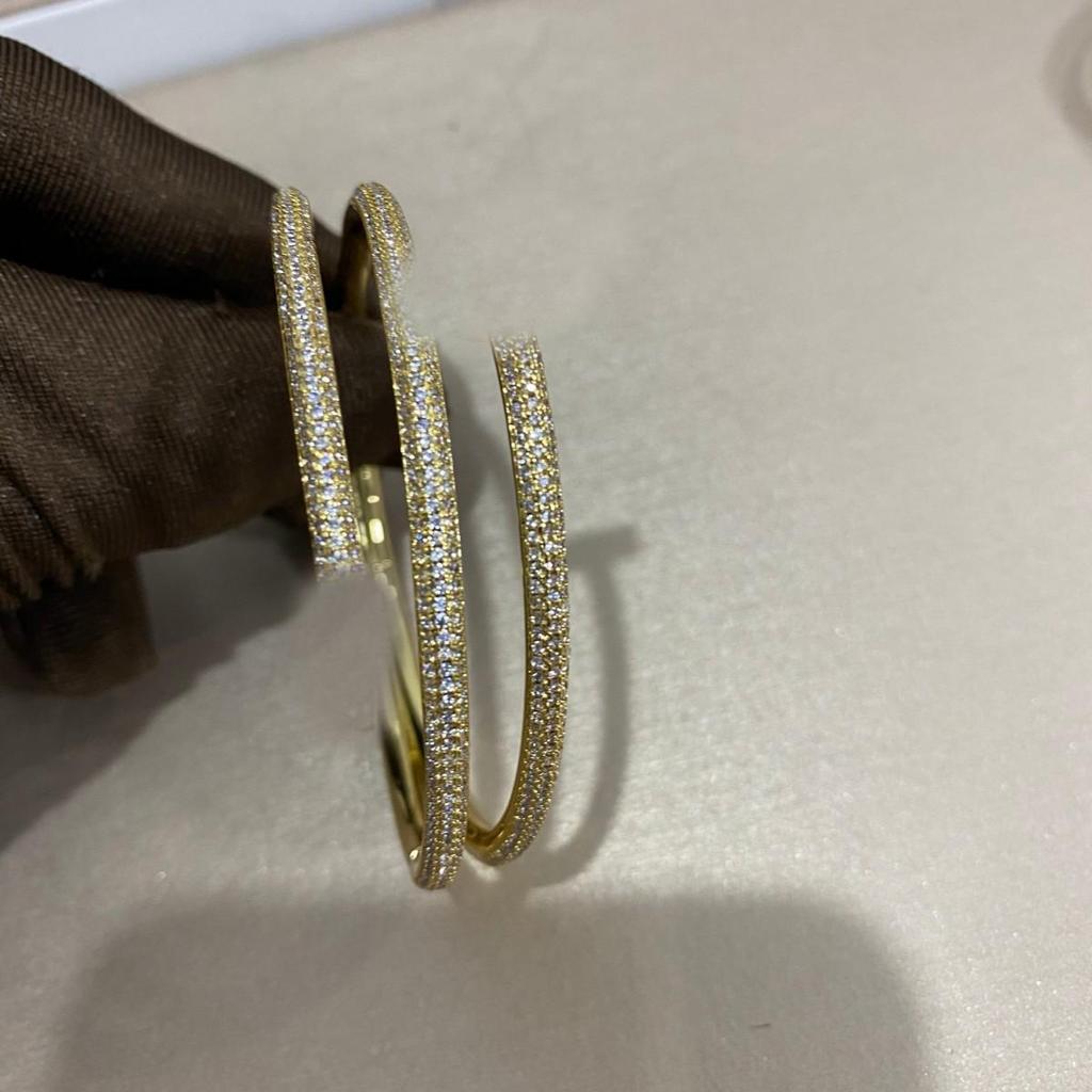 Ka Family Full Diamond Nail Bracelet: Elegant, Fashionable, High-End Women’s Accessory