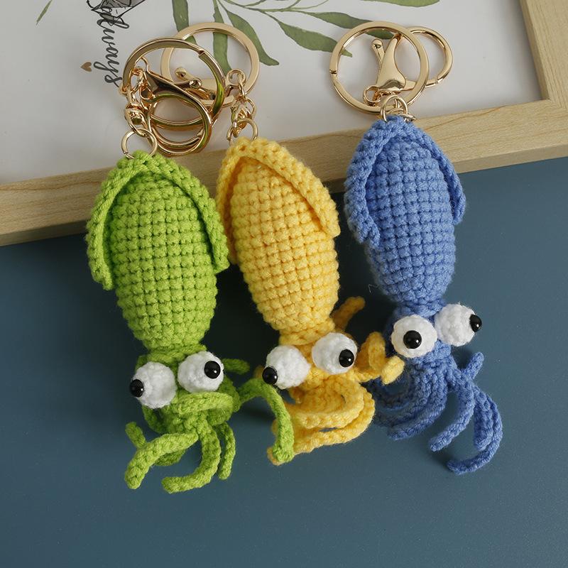Funny Crocodile Design Crochet Keychain Handmaking Knitted Cartoon Crocodile Doll Keyrings Knitted Squid Cute Keyrings Wholesale