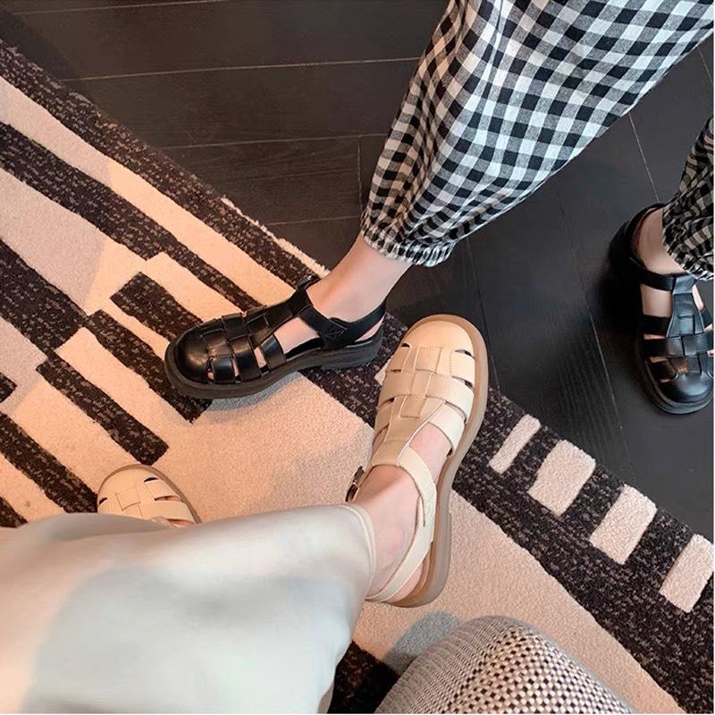 Ugly hiding artifact~ Casual fashion woven pig cage shoes leather soft-soled bag head thick-soled Roman sandals summer women's shoes