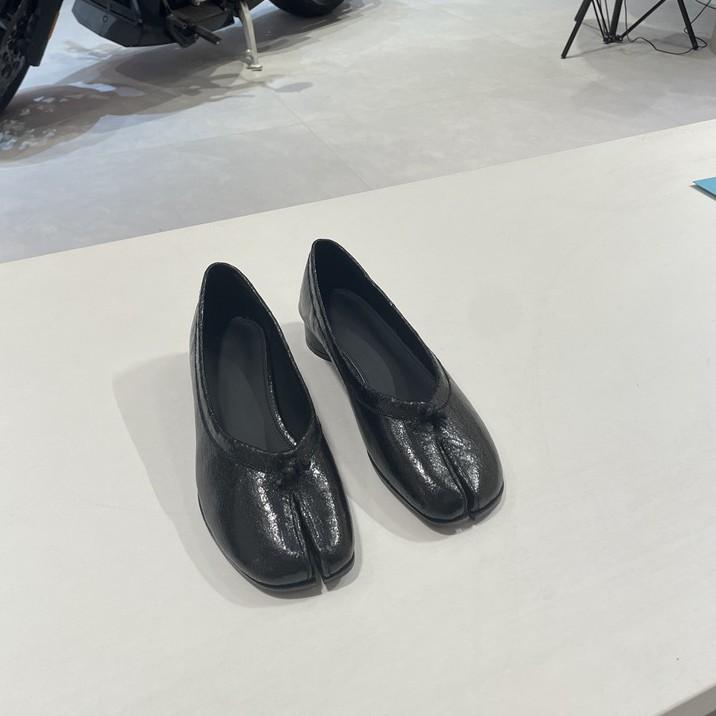 

Spring Autumn Cracked Mirror Silver Split Toe Flat Shoes Women Fashion Low Heel Casual Shoes 40