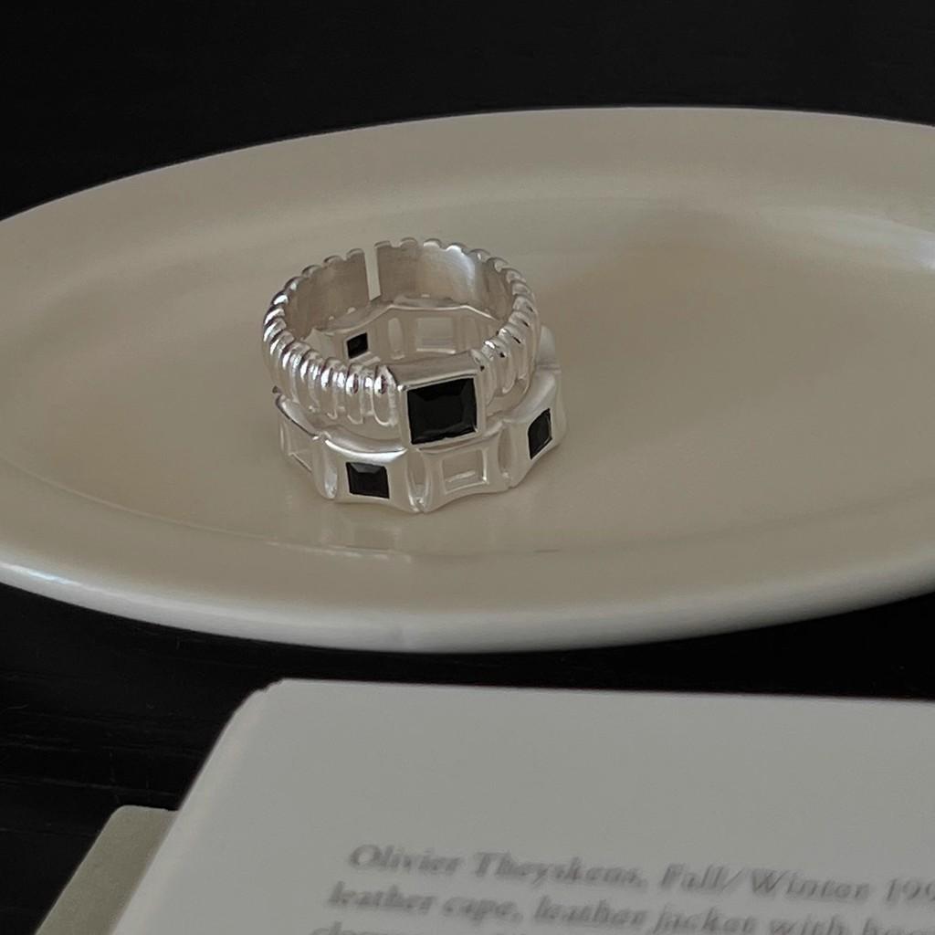 S925 Sterling Silver Square Zirconia Ring With Unique Geometric Design For Women