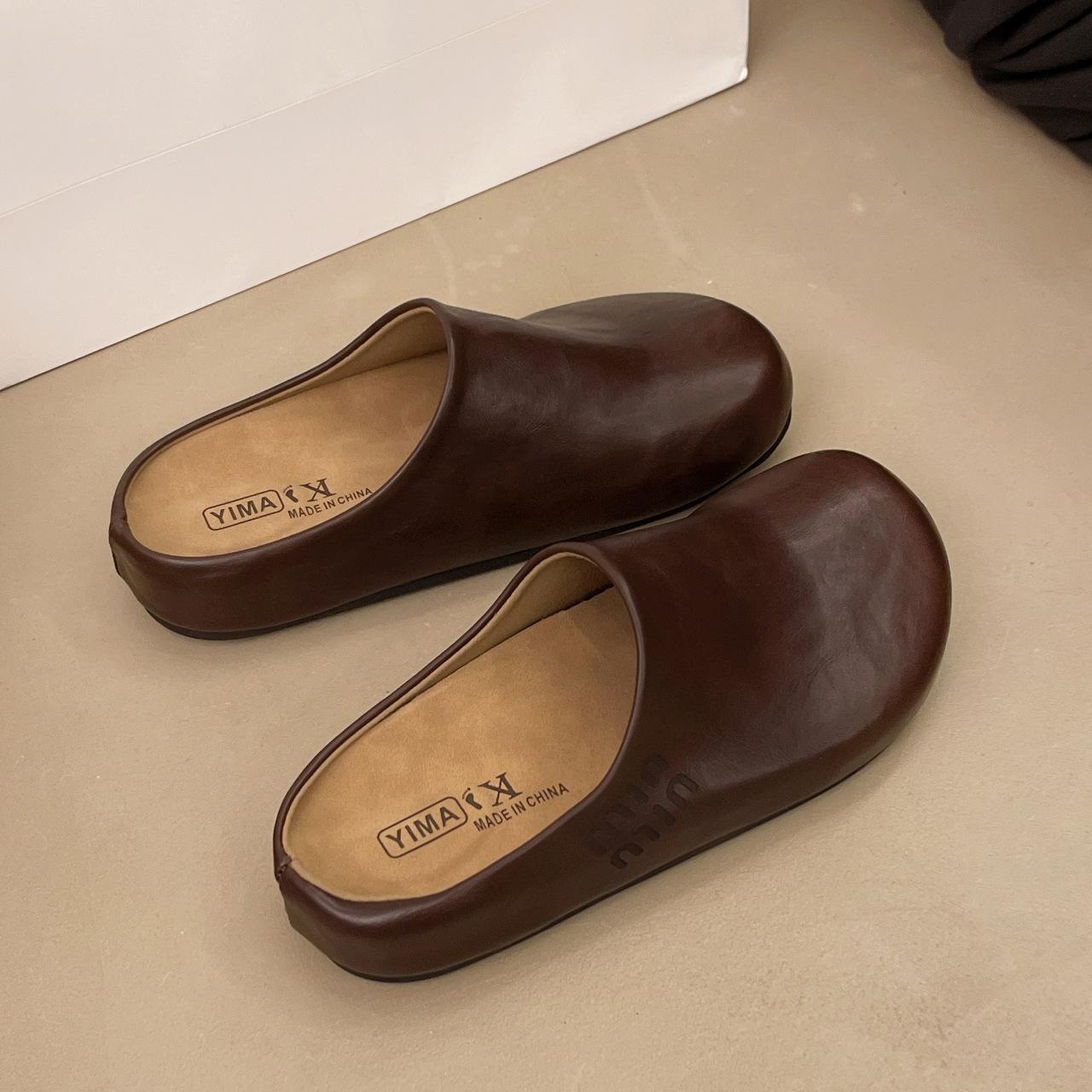 

Тапочки Baotou полутапочки женские на платформе высокого класса Muller обувь весна 2025 новые однопедальные ленивые туфли Boken 35 темно-коричневого