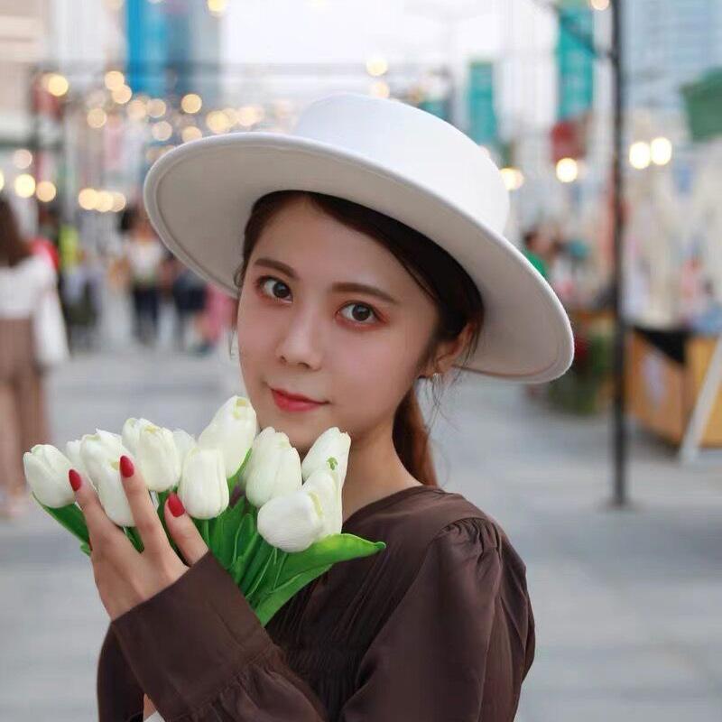 New white woolen top hat for women, British versatile flat top big eaves hat for children, autumn and winter trendy men