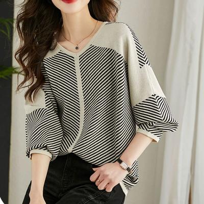 Camiseta Listrada de Tricô para Mulheres Moda Outono Solta Bonita Camiseta Pequena Manga Longa Camiseta de Baixo Top