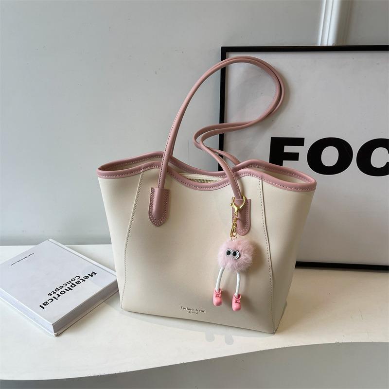 Premium Retro Commuter Bag, New Women's Bag, Simple and Versatile Shoulder Bag, Fashion Trend Tote Bag