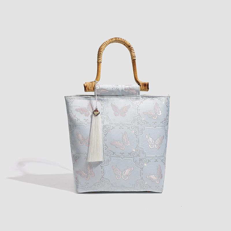 

2025 лето новый зарубежный стиль новый китайский ретро бамбуковая сумка ручной работы бабочка ципао ханфу сумка под мышку
