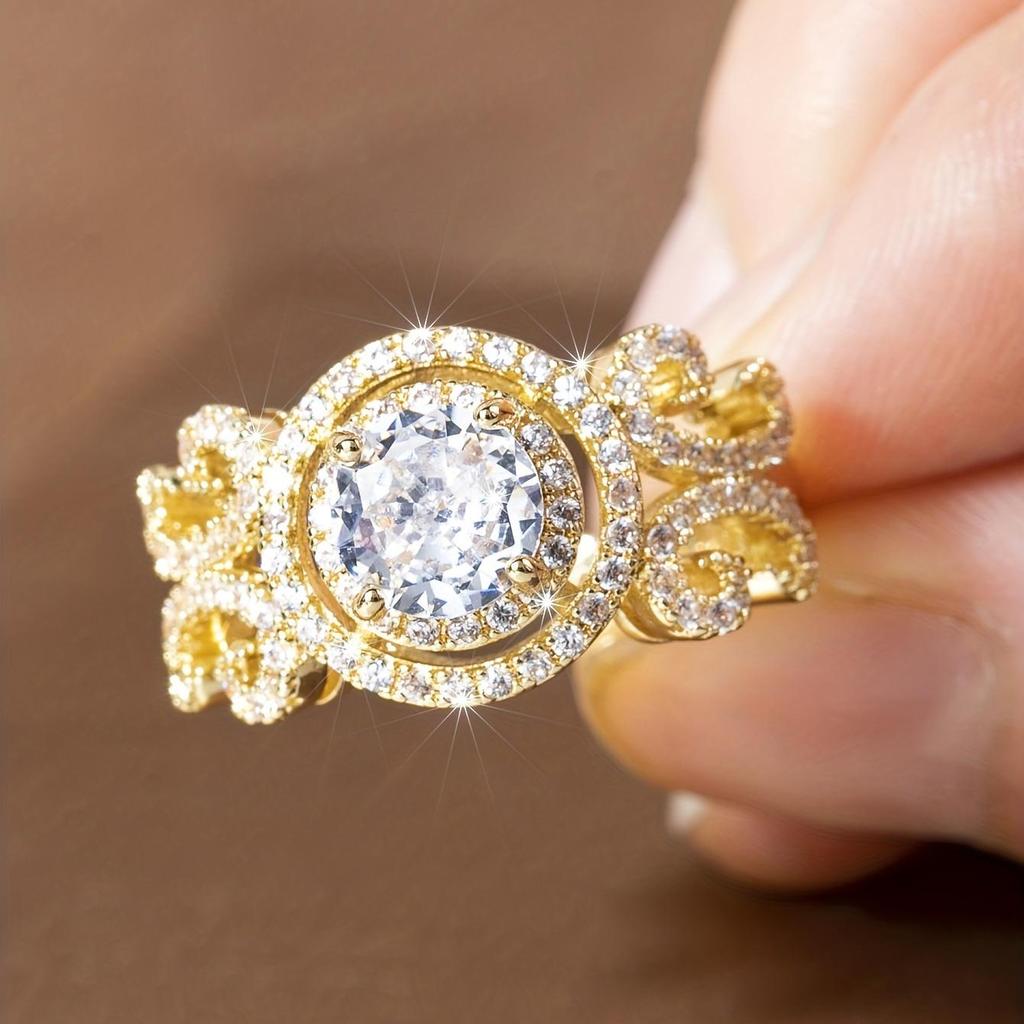 Fashionable and Luxurious Women's Wedding Ring with Sparkling Synthetic Zircon Pattern Inlaid