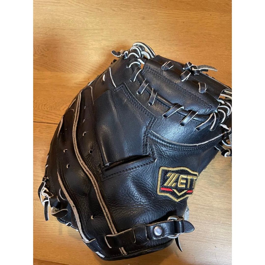 Used ZETT Hardball Catcher s Mitt Black