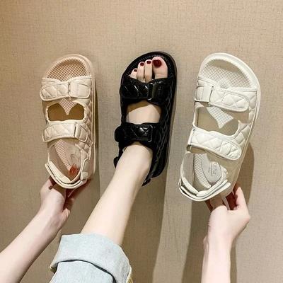 2024 Kadın Suni Deri Sandaletler Kadın Ayakkabıları Yaz 2024 Kadınlar İçin Spor Düz Ayakkabılar Roma Platform Sandal Kızlar Klasik Stil