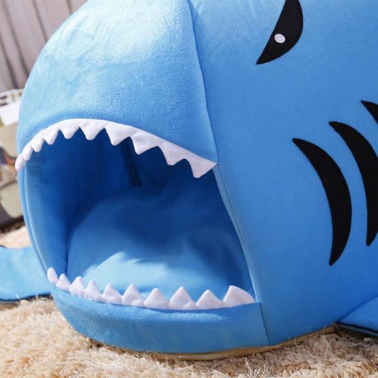 Autumn Winter Shark Shape Pet Dog Cat Puppy Bed Warm Cushion Soft Kennel Nest