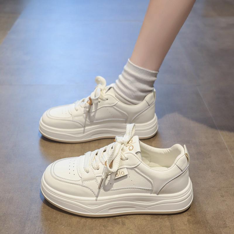 Soft leather little white shoes women's 2025 new spring and autumn versatile casual board shoes ins trendy breathable niche sports shoes