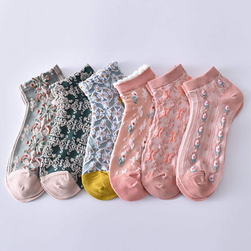 5/6PCS Hot Selling Woman Socks Ethnic Retro Vintage Harajuku Crew Socks Flower Embroidery Fashion Japanese Kawaii Cute Socks Women Gift
