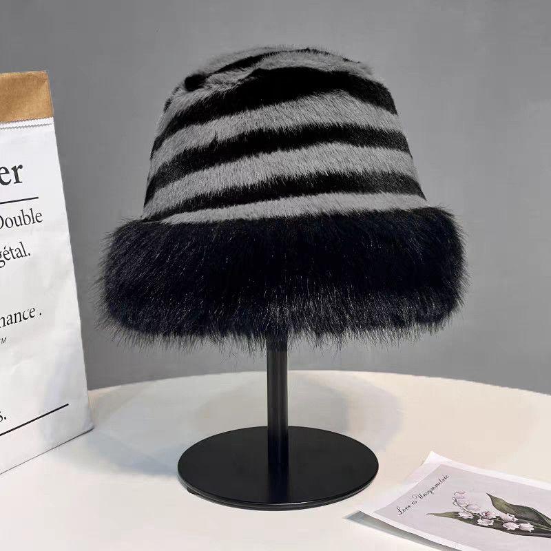 Women's Hat New Striped Plush Thickened Warm Hat Winter Casual Fashion Fisherman Hat Bucket Hat Women's