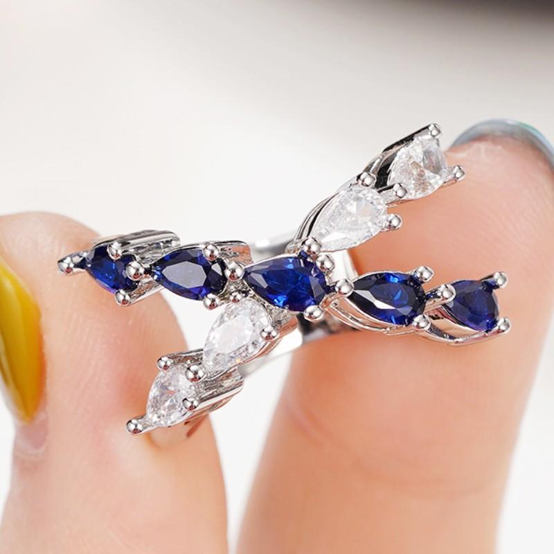 Huitan Temperament Cross Rings with Blue/White Waterdrop Cubic Zirconia Luxury Trendy Women Accessories Daily Wear Party Jewelry