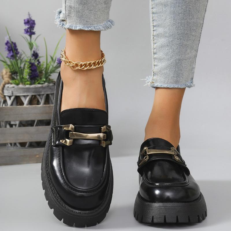 Large size thick-soled black small leather shoes for women's spring and autumn new one-pedal work shoes metal buckle