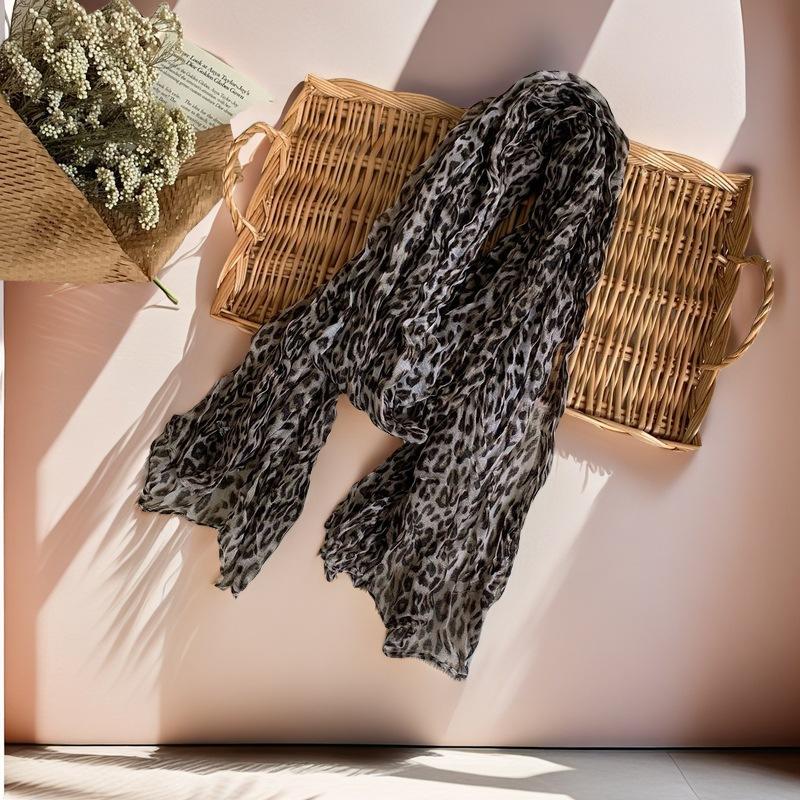 Breathable Scarf Print Classic Leopard Crease Fried Dough Twists Women's Head Scarf Silk Scarf