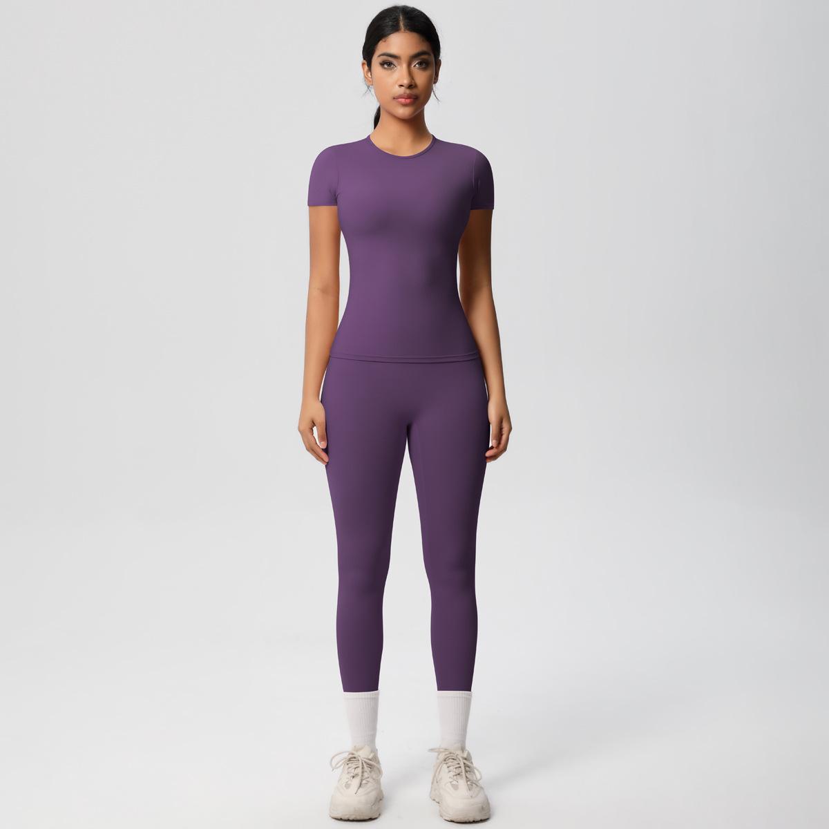 

Европейский и американский стиль, облегающий комплект для йоги: Матовый нюд, топ с коротким рукавом и длинные брюки с высокой талией Large