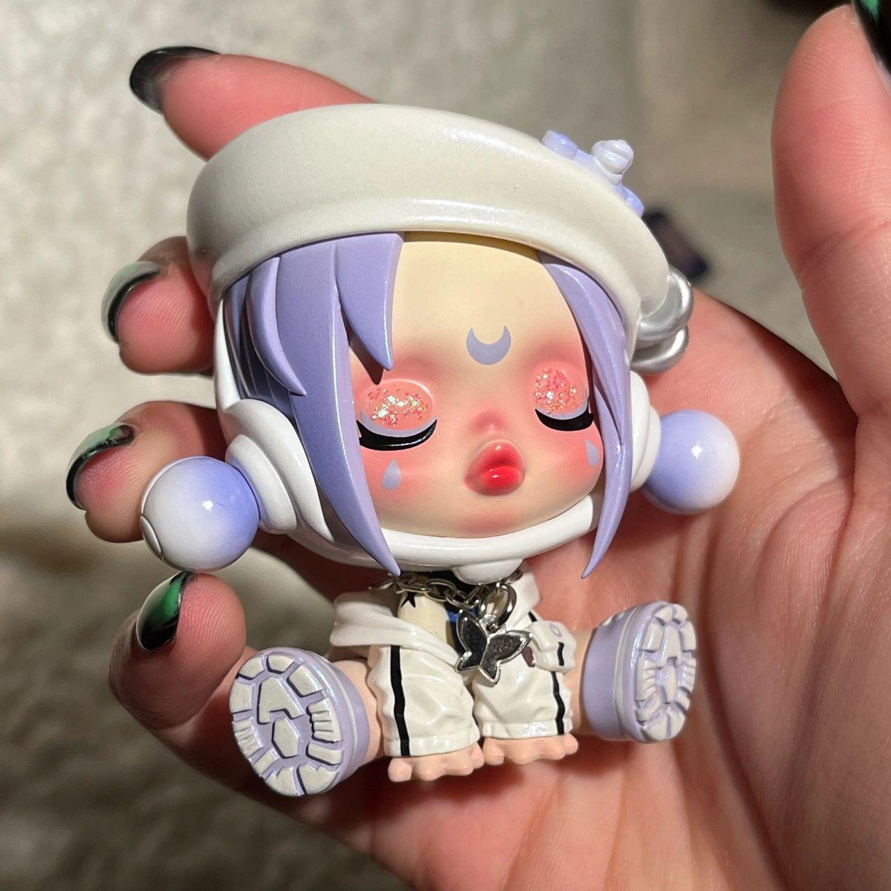 

Ночной Город Слепая Коробка Ночной Страж Медитатор Украшения Ручной Работы Детский Подарок 8cm