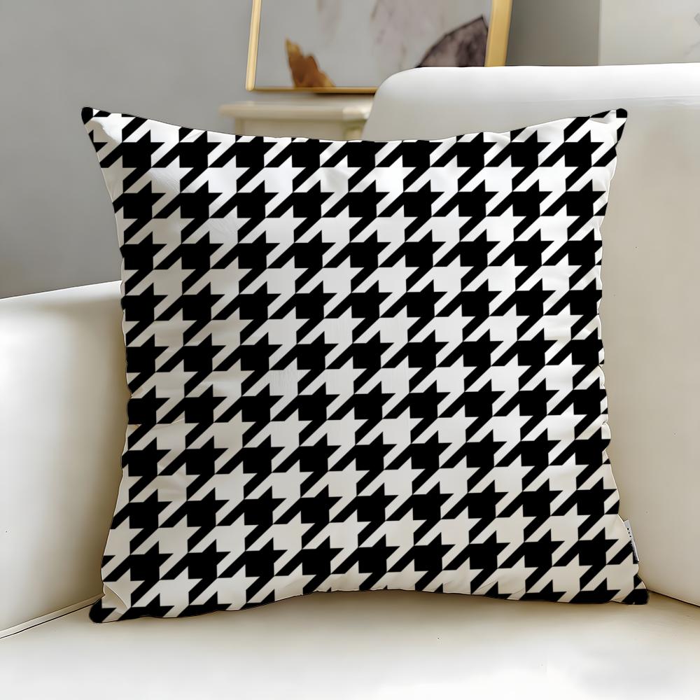 Houndstooth Pattern Cushion Cover Soft  EasyWash Pillow Case  Versatile for Couch Bed Travel and Office