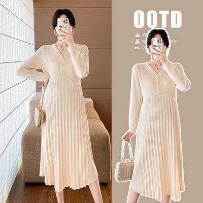 Elegant Mid-Length Knitted Maternity Dress – Fashionable, Loose V-Neck, Versatile Nursing Sweater Dress