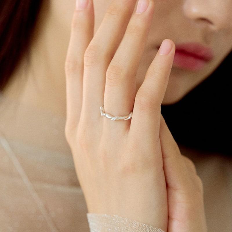 synesthetic pcs Twist ring