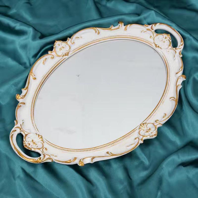 Französischer Retro-Hofstil Goldener Schwebender Schminkspiegel - Dekorativer, Unregelmäßiger Wandspiegel für Fotografie