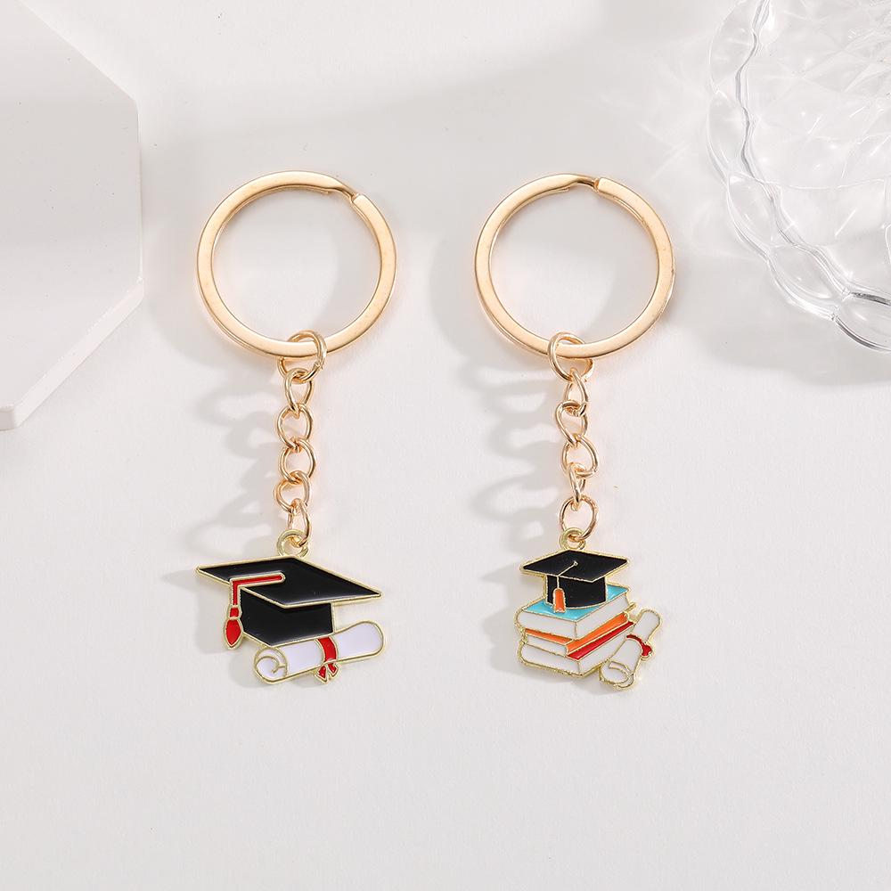 Graduation Cap Pendant Keychain - Creative Souvenir for Graduation Season, Stylish Bag Accessory