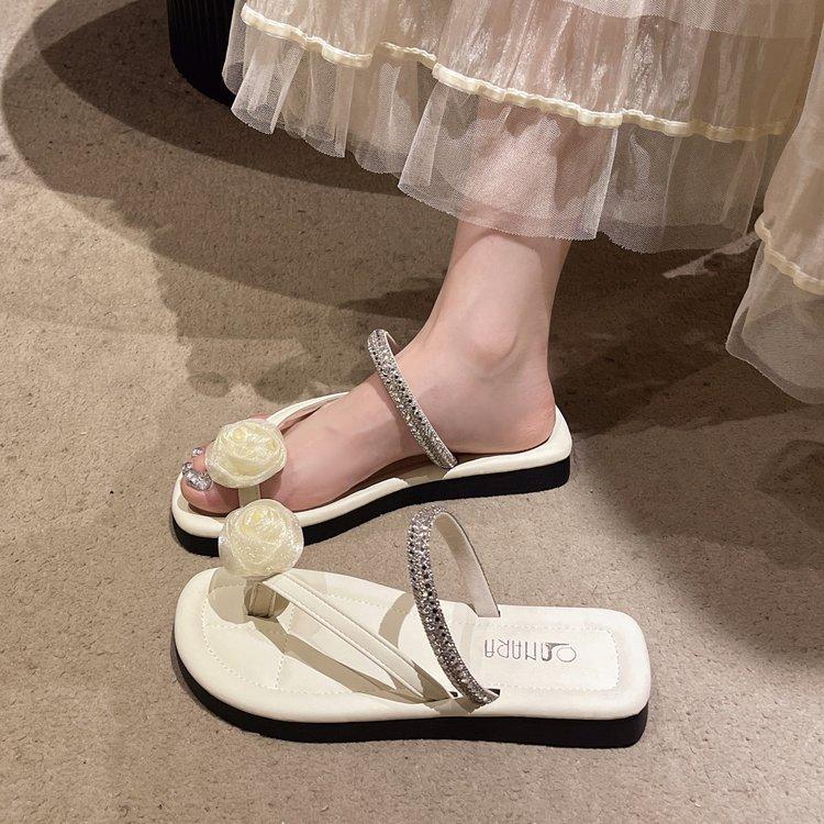 French Thick-heeled Slippers Women's Summer Wear 2025 New Fairy Style Flower Rhinestone Cover Toe with Skirt Crystal Sandals