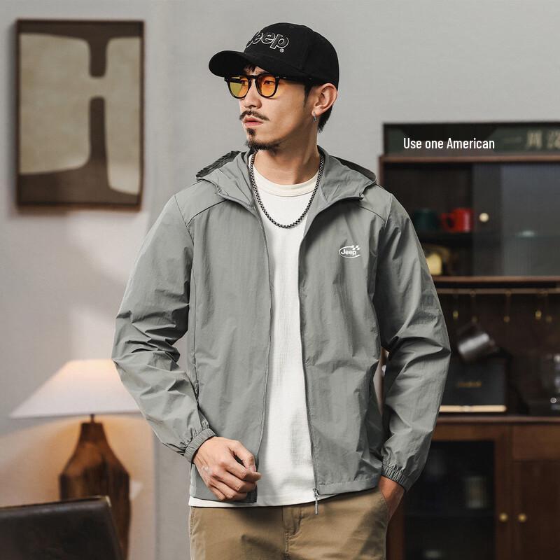 JEEP Men's Lightweight Hooded Sun Protection Jacket