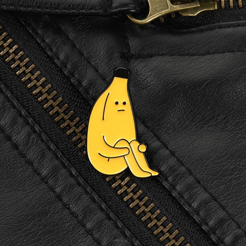 Sitting Banana Brooch Unique Cartoon Character Pin For Casual Wear And Fun Expression