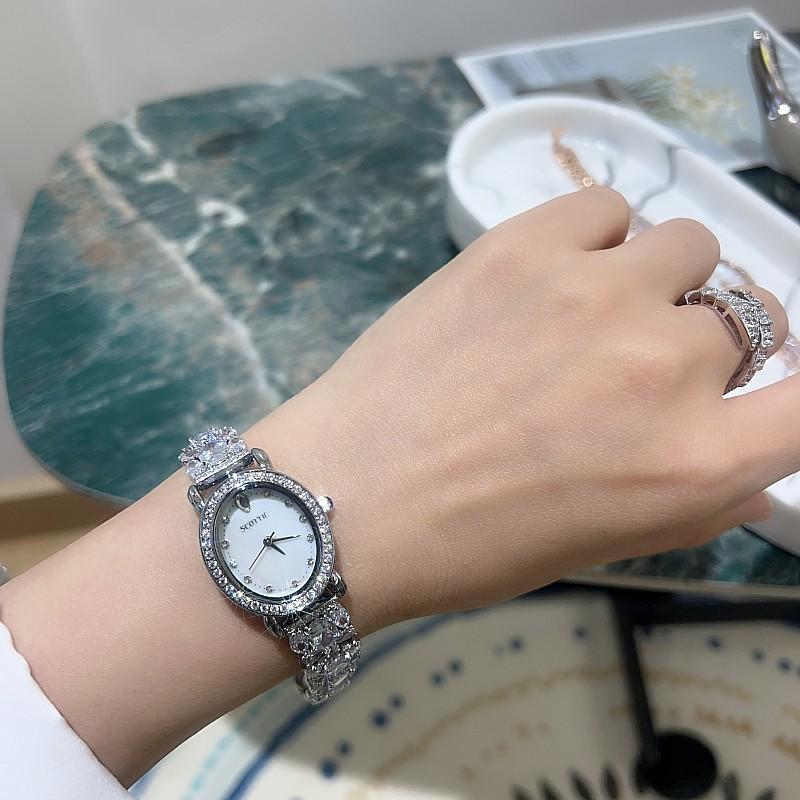 Oval Style Fashion Watch Femininity Bracelet Watch Diamond Strap Ladies Watch Female
