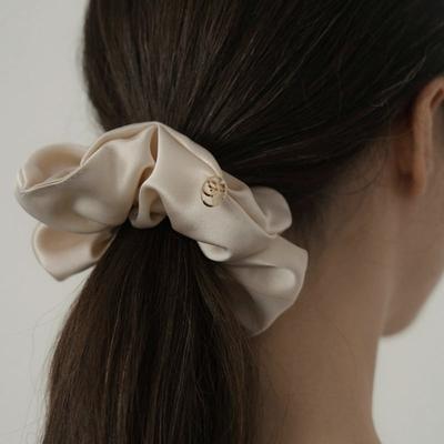Ovbeige SATIN HAARGUMMI