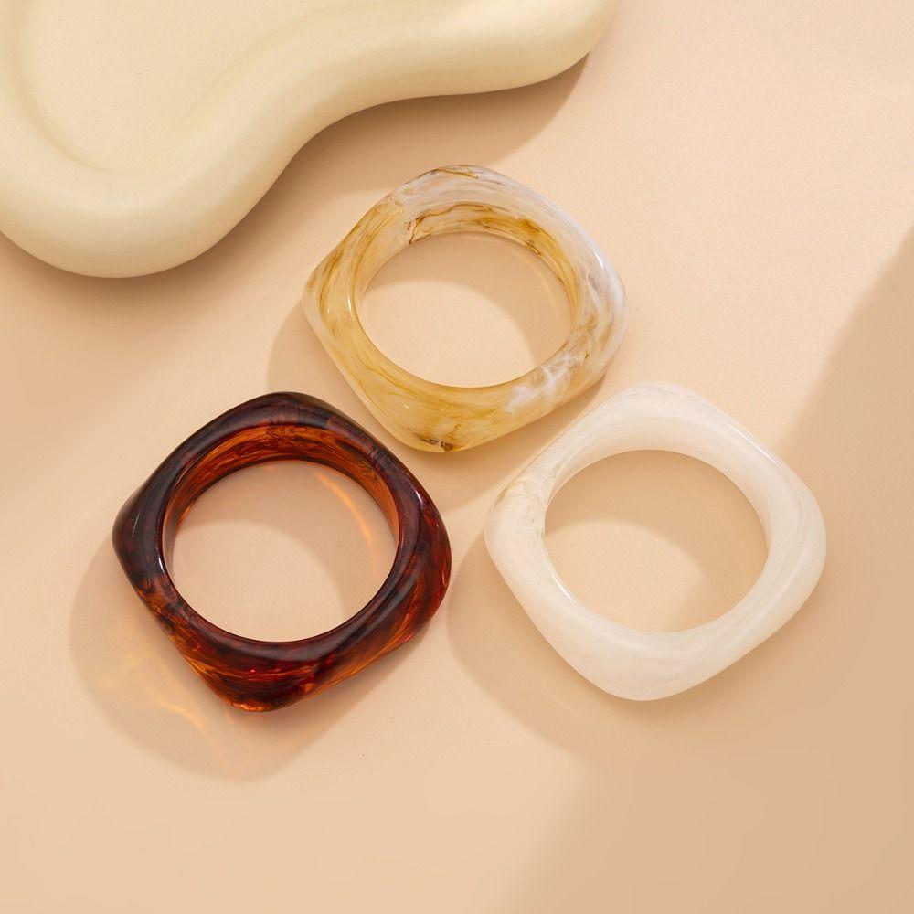 Europa Amerikansk Stil Akryl Armbånd Minoritetsdesign Bredt Kraftig Armbånd Dekorasjon