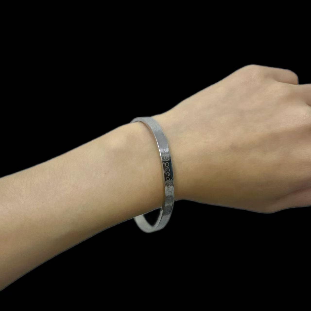 Azambia Thai Buddhist Scripture Bracelet - Authentic Exclusive Temple Design серебряный