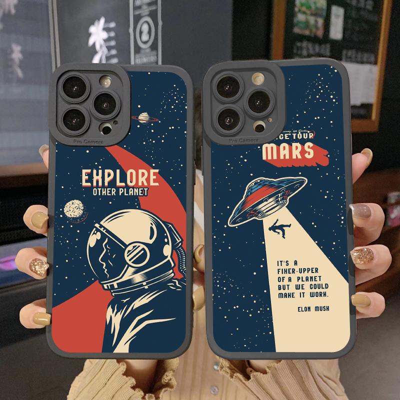 Outer Space Astronaut Planet Phone Cases For iPhone 14 13 11 12 Pro Max X XR XS Soft Silicone Cover Case for 7 8 Plus SE2 Shell