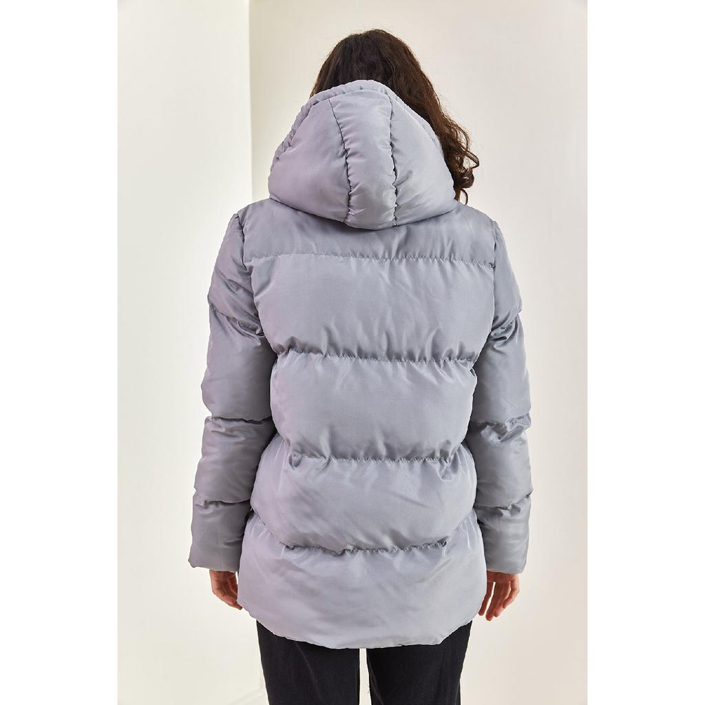 Langer Puffermantel mit Kapuze für Damen und Spitze