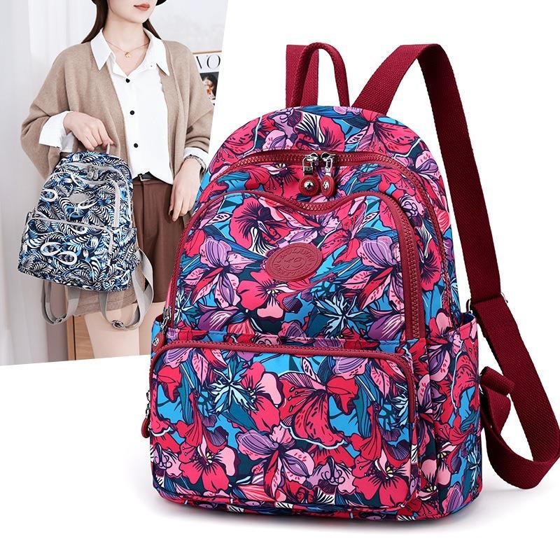 Trendy and Fashionable Women's Backpack Medium and Old Mother Travel Small Schoolbag Nylon Casual Women's Backpack