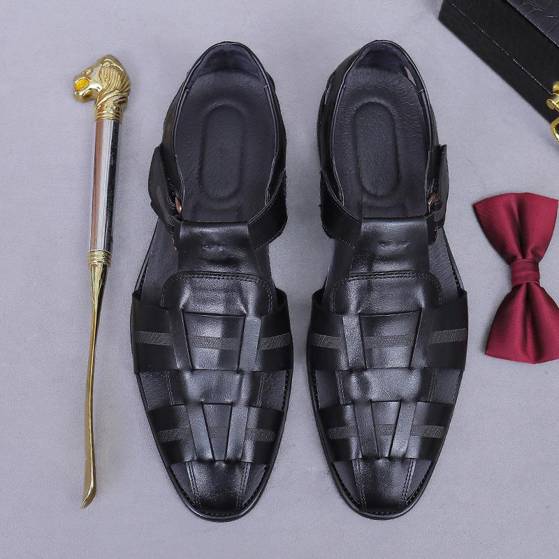 Fashion European Style New 2025 Men's Summer Shoes Full Grain Leather Men Sandals Buckle Breathable Hollow Beach Shoes