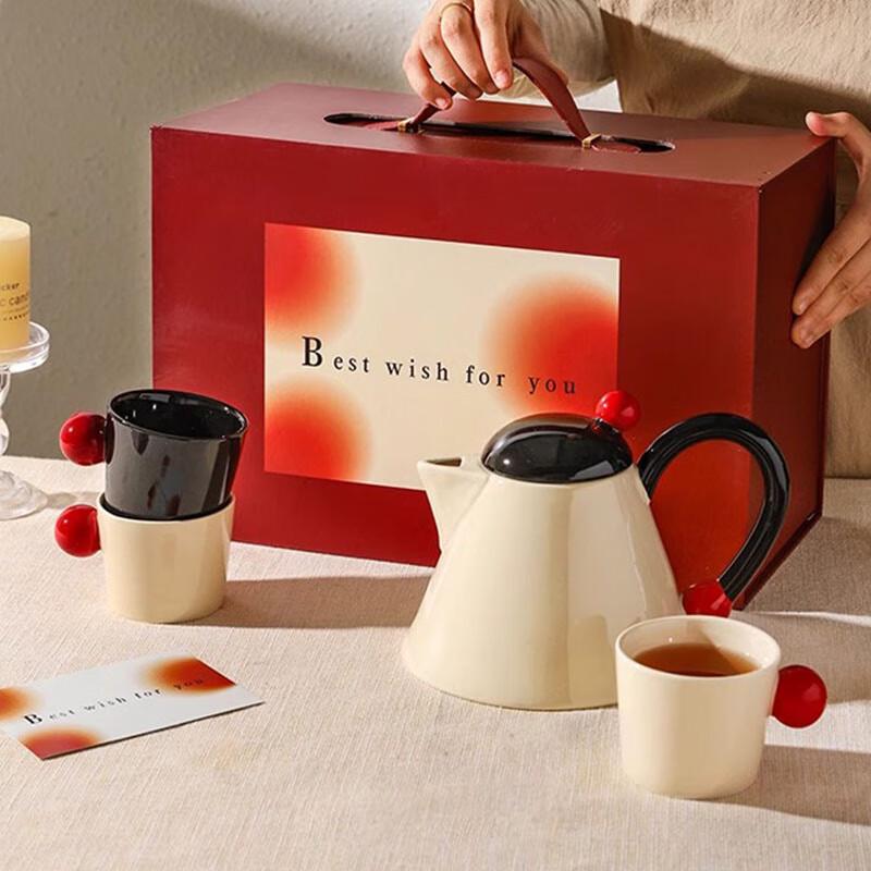 

Changbaosen Nordic Ceramic Tea Set Gift Box (1 Pot, 4 Cups)