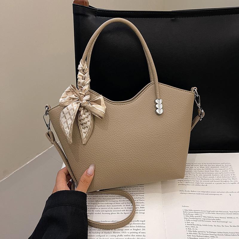 Vintage Commuter Underarm Bag Women'S Fashion Large-Capacity Shoulder Handbag Textured Tote Bag