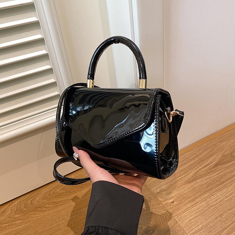 2026 Newest Fashi Simple Korean Style Lacquer Handbag For Women Single Shoulder Bag Small Square Handle Bags Gifts For Lady