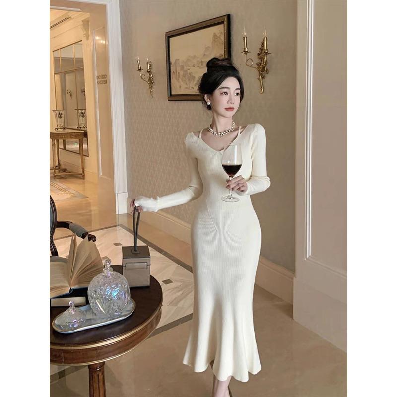 

Temperament slim-fitting knitted dress women s spring and autumn inner sweater skirt design sense advanced slim hip skirt XL